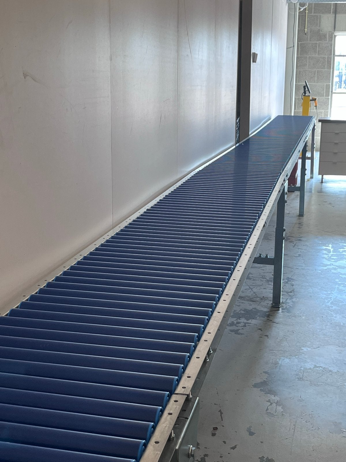 Lange rollenbaan van 12 meter en 50 cm breed, Ophalen