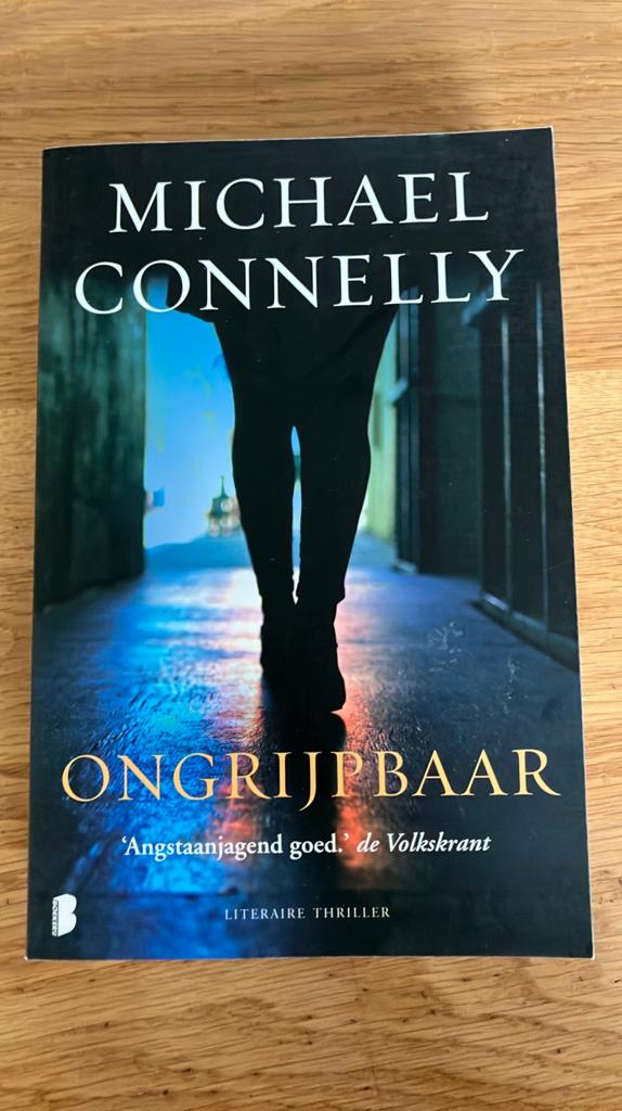 Michael Connelly - Ongrijpbaar, Boeken, Ophalen of Verzenden, Zo goed als nieuw, Michael Connelly