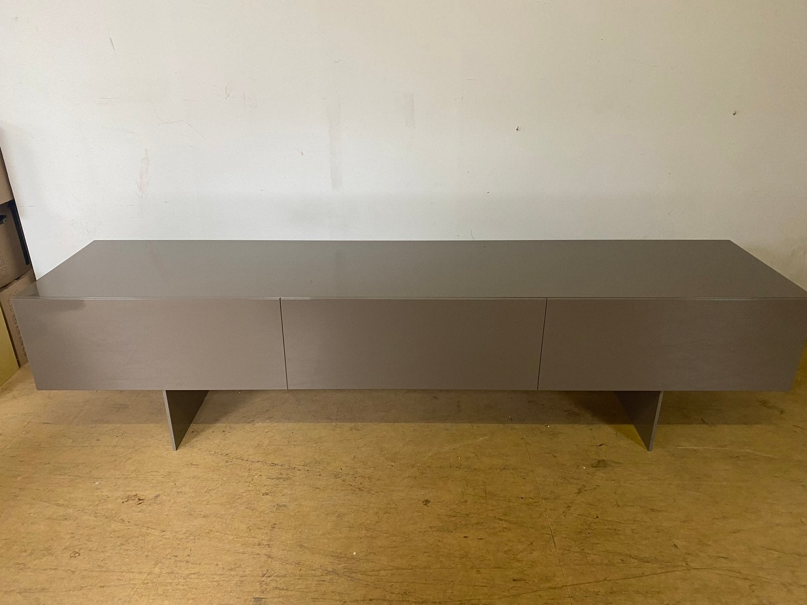 Cappellini Uni/2 dressoir, mud/taupe hoogglans, 270 cm breed, Ophalen, Overige materialen, Zo goed als nieuw, 200 cm of meer