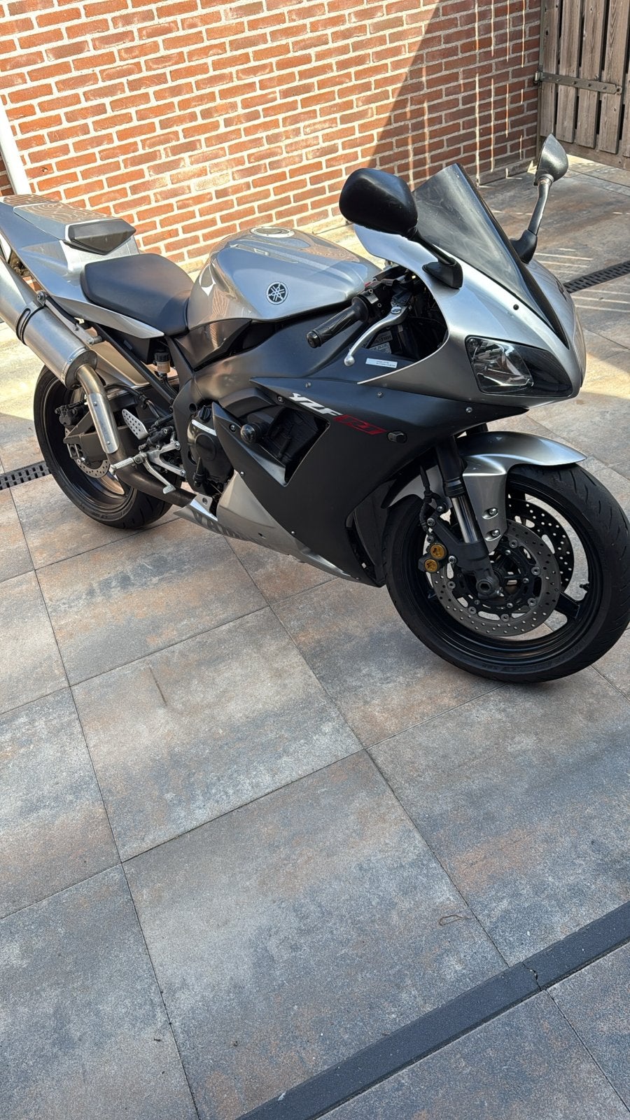 Yamaha YZF-R1 Sportmotor - Grijs/Zwart, Motoren, Motoren | Yamaha, 4 cilinders, Motorrijbewijs A, Gebruikt, Super Sport