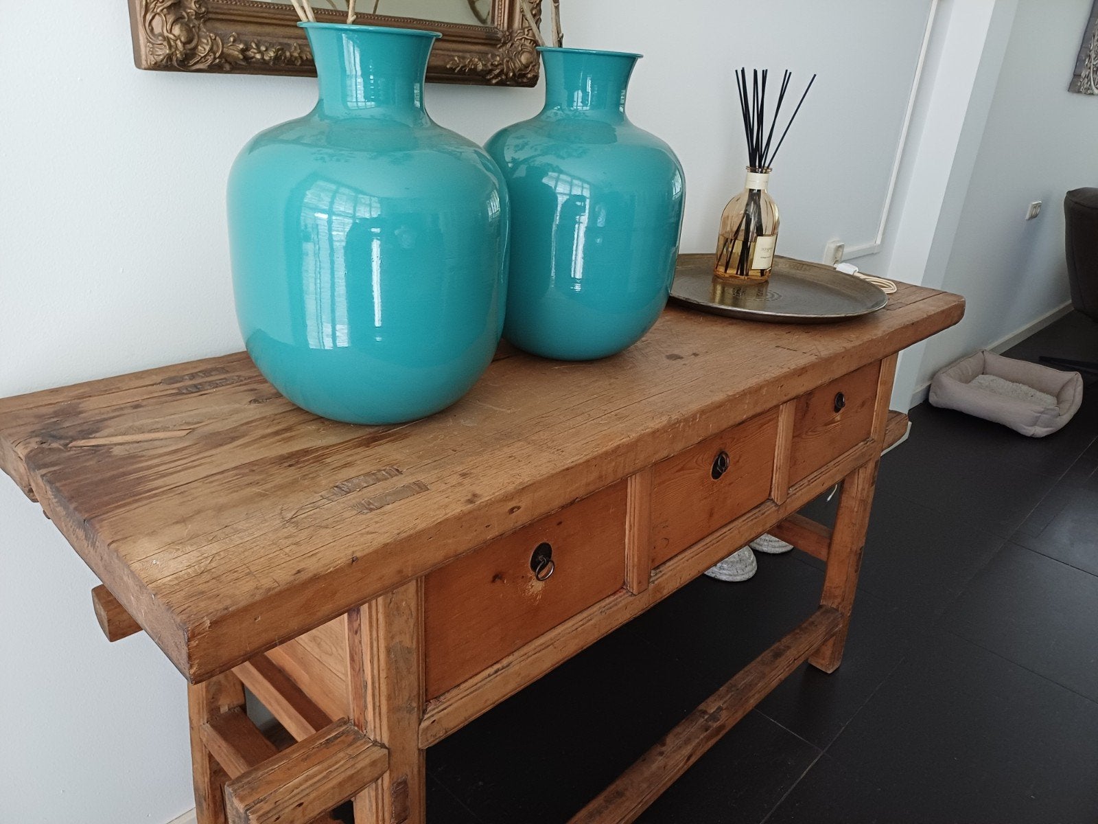 Chinees oosterse sidetable dressoir, Huis en Inrichting, Tafels | Sidetables, Ophalen of Verzenden, Zo goed als nieuw, 25 tot 50 cm