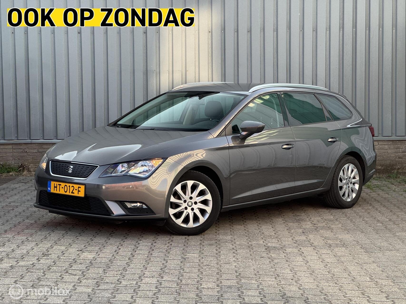Seat Leon ST 1.0 EcoTSI | Carplay/A.A. | PDC | Trekhaak, Voorwielaandrijving, Origineel Nederlands, Handgeschakeld, Zilver of Grijs