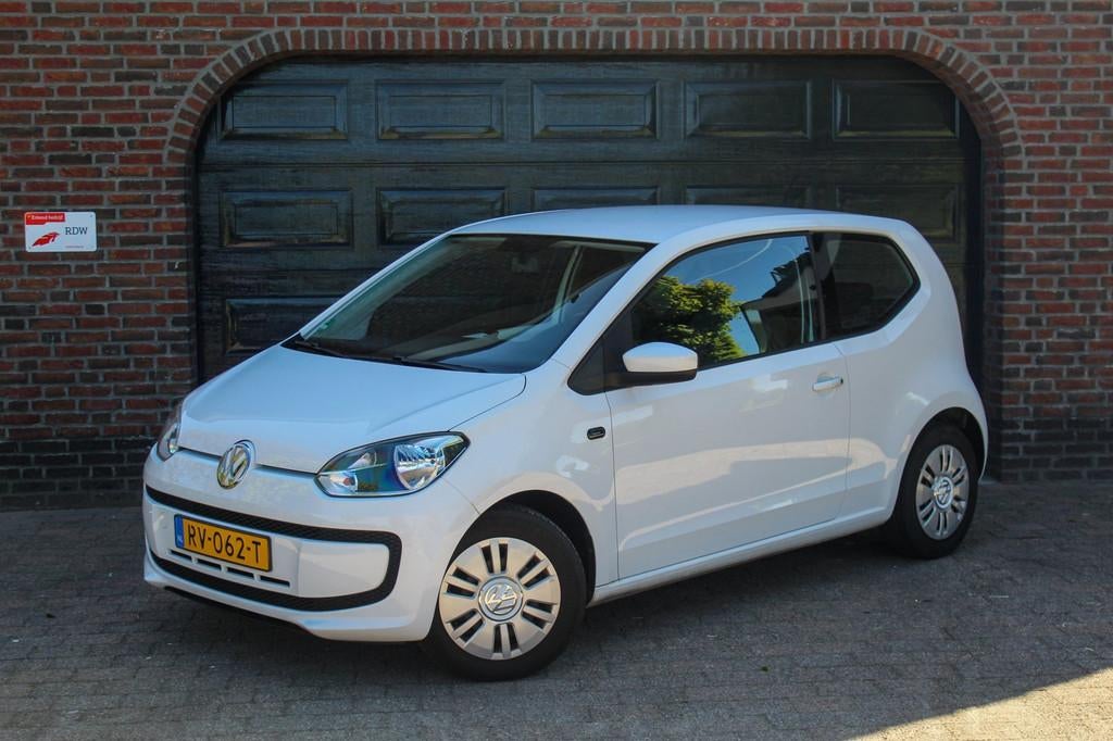 Volkswagen Up! 1.0 cheer up! BlueMotion, Auto's, Voorwielaandrijving, Euro 5, Stof, Gebruikt