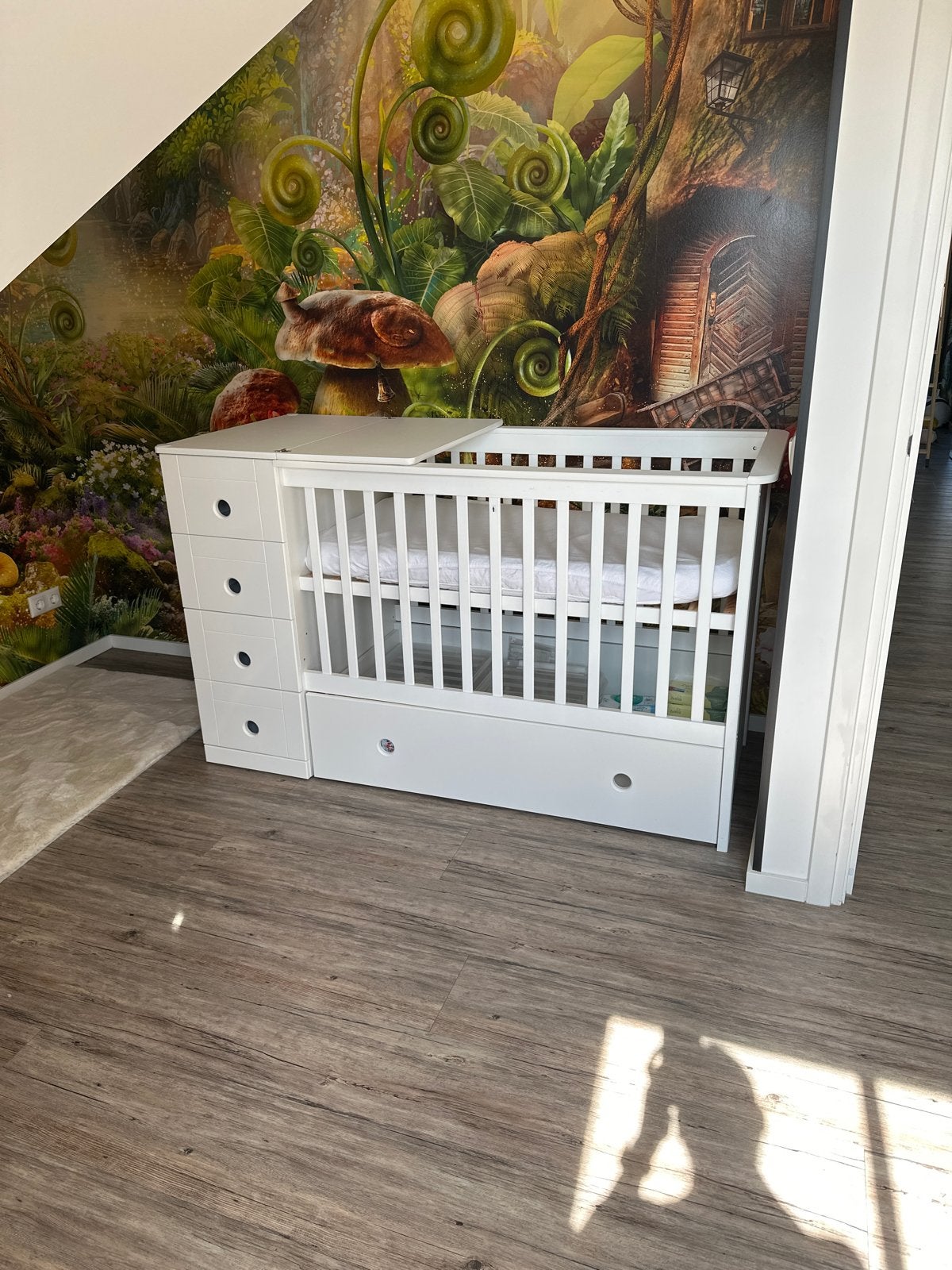 Wit babybedje met commode en lades - Zo goed als nieuw, Ophalen, Zo goed als nieuw, Ledikant