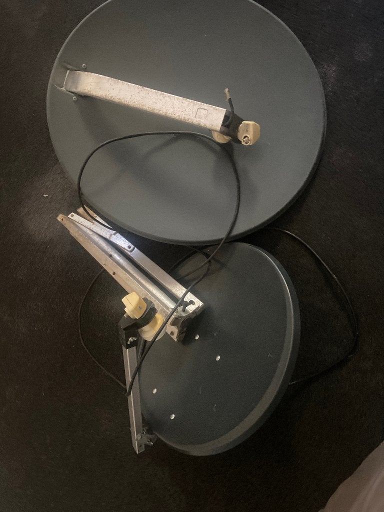 Tv schotel antenne, Ophalen, Gebruikt