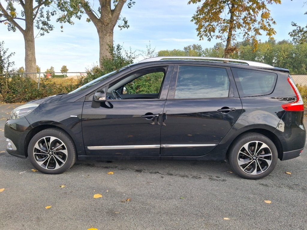 Foto 9 van Renault Grand Scenic 1.2 TCE 97KW 7P 2014 Zwart