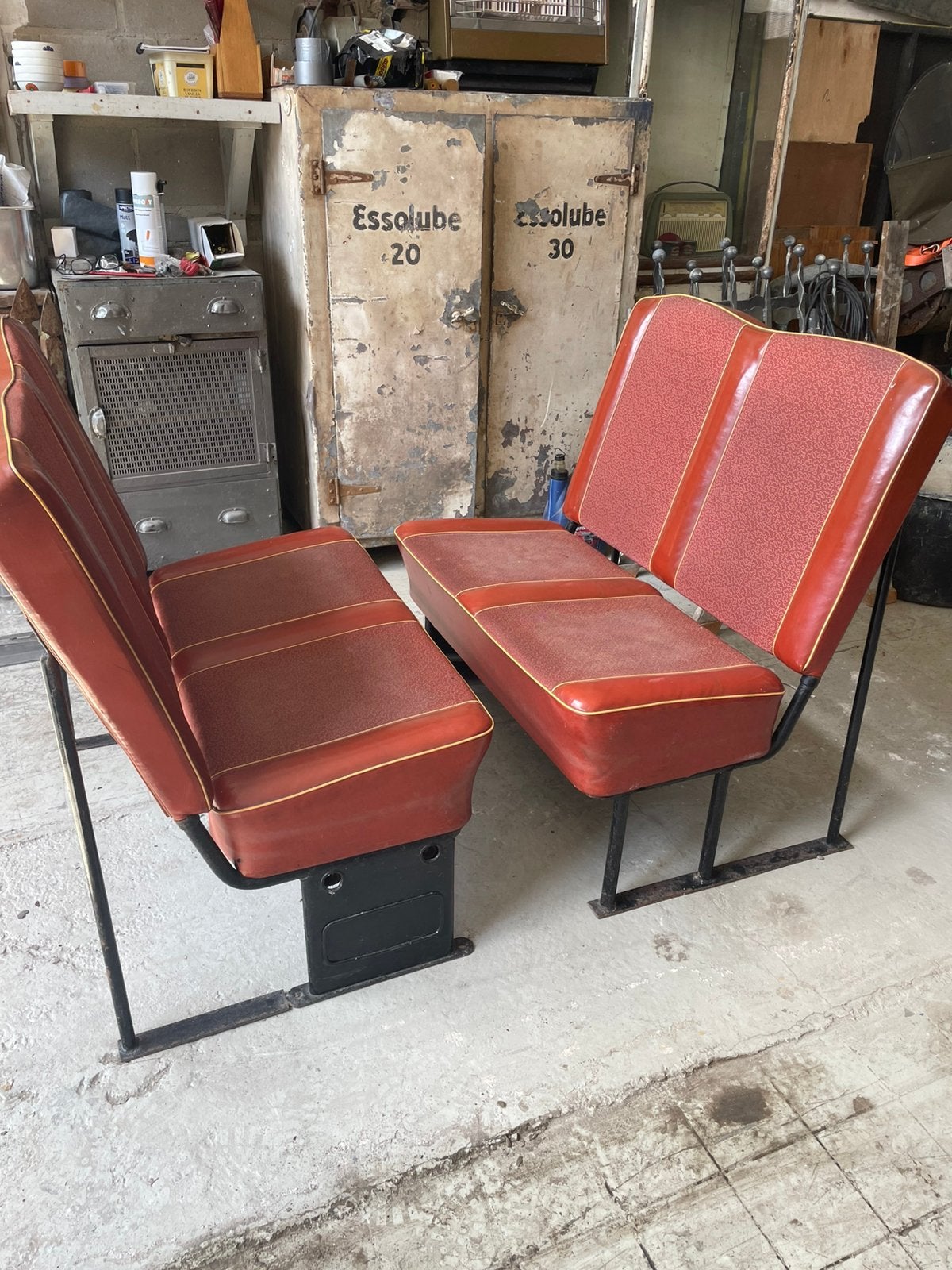 Oude bus stoelen, Ophalen of Verzenden, Oldtimer onderdelen
