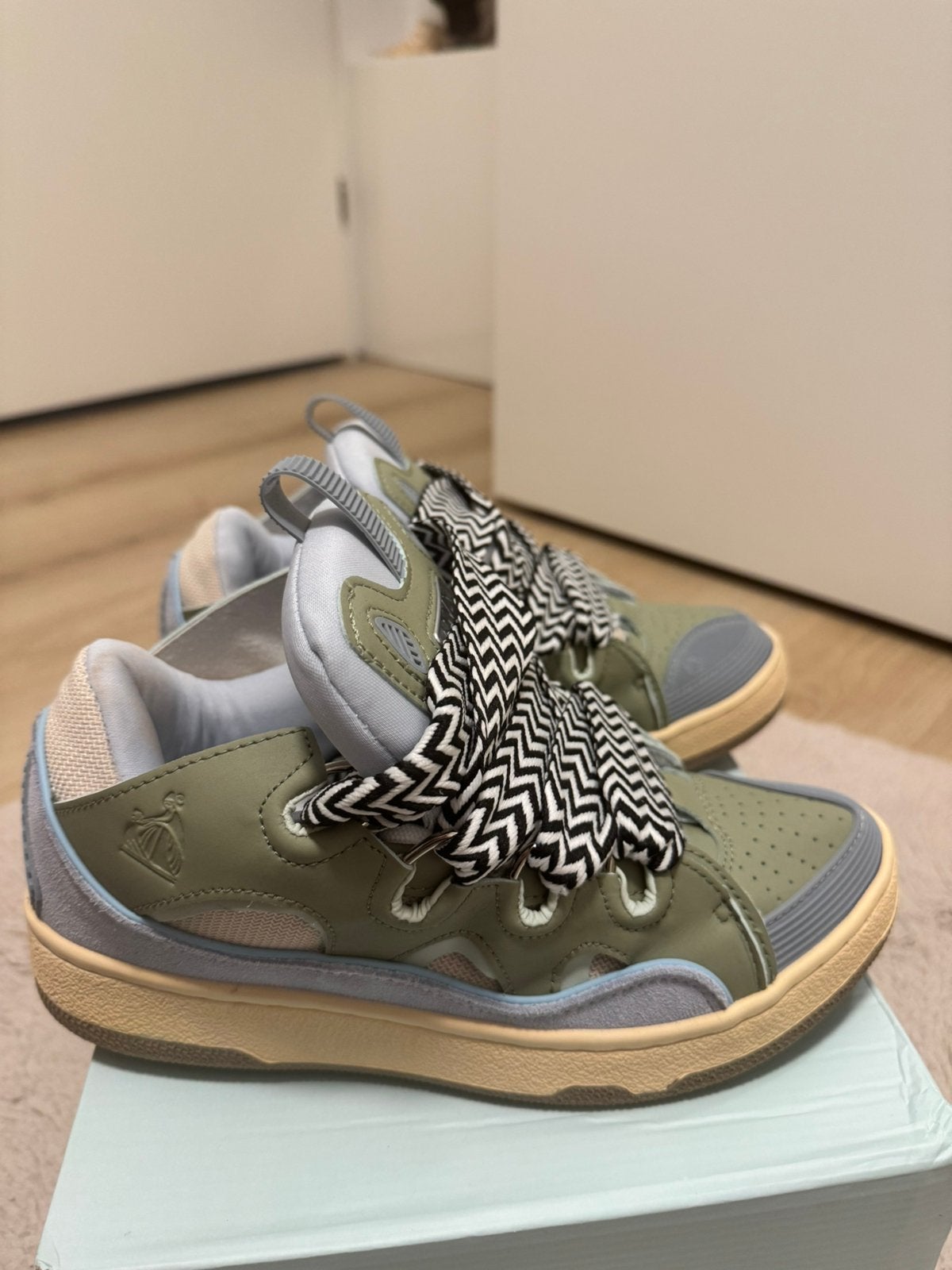 Lanvin schoenen, Kleding | Dames, Blauw, Nieuw, Ophalen of Verzenden, Sneakers of Gympen