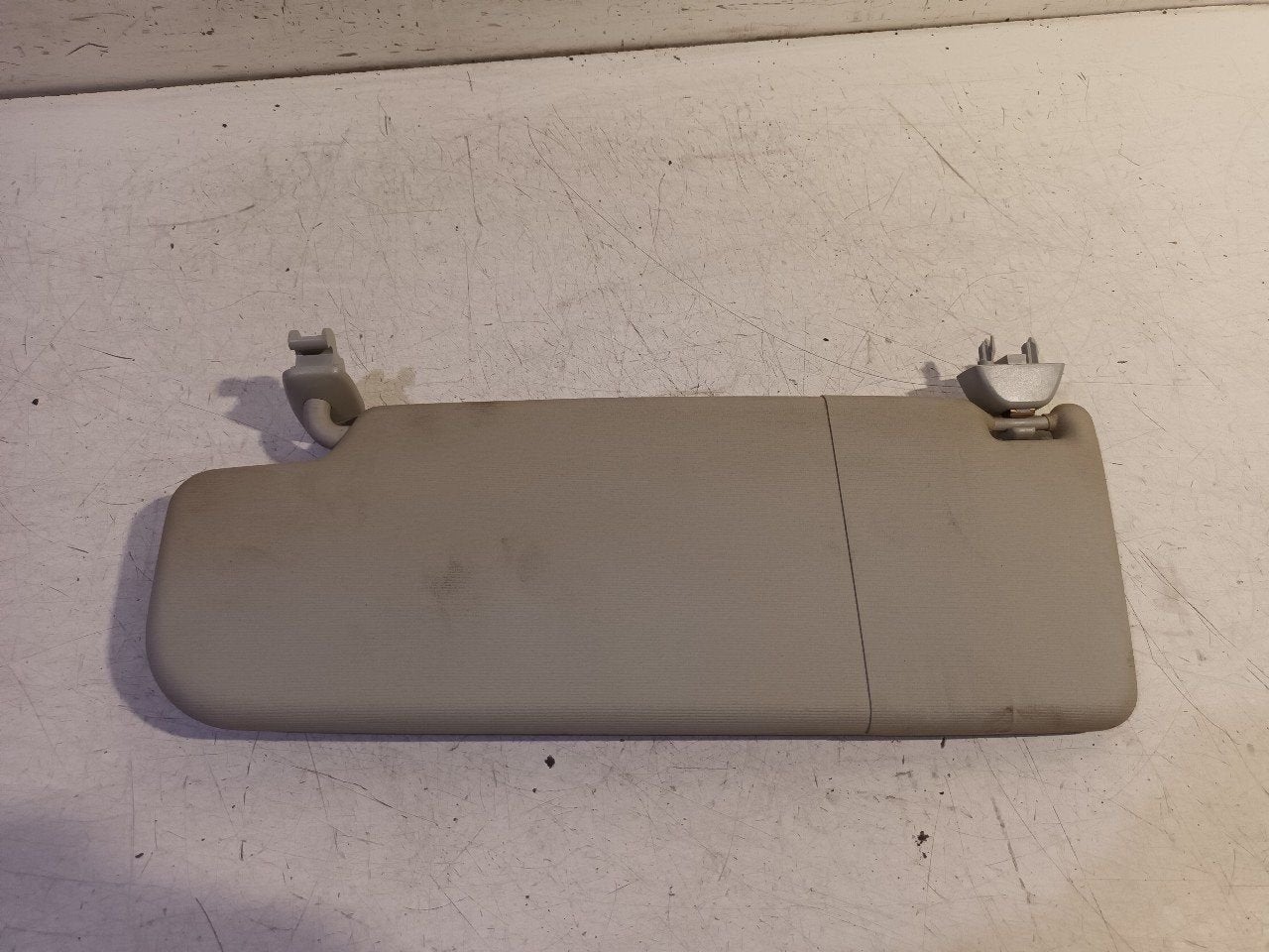 Zonneklep links Seat Mii, Onderdelen@venauto.nl, Van der Ven Autorecycling B.V., Gebruikt, Ettenseweg 76, 4706 PB Roosendaal, The Netherlands
