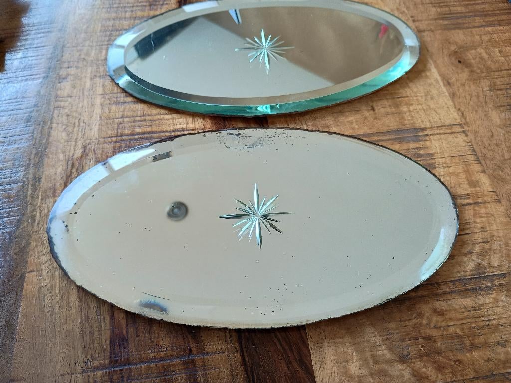 Antieke spiegeltjes van een kast, Ophalen, Ovaal, Minder dan 50 cm