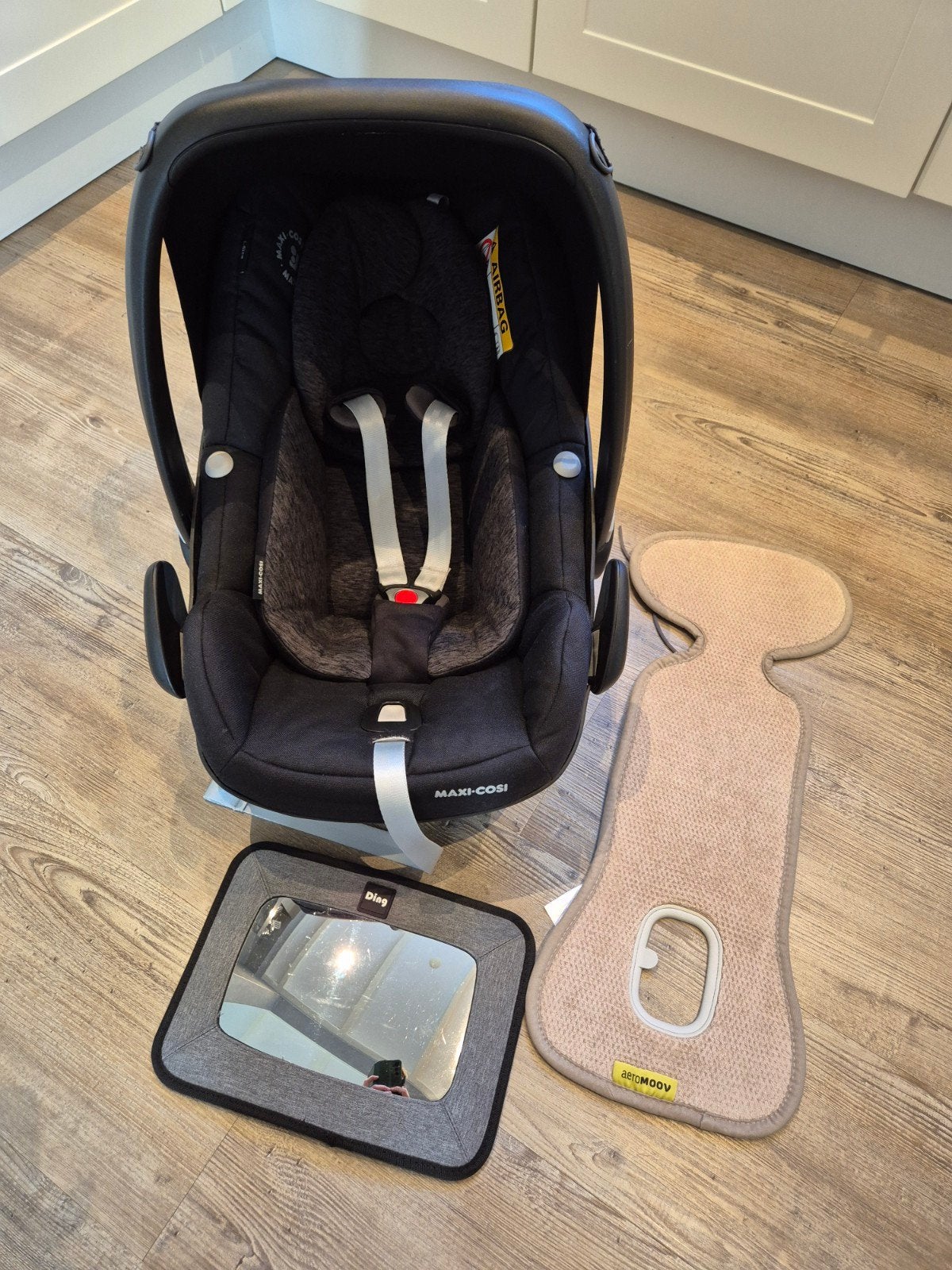 Maxi-Cosi Pebble Pro i-Size + AeroMoov Air Lay + Autospiegel, Ophalen of Verzenden, 0 t/m 13 kg, Maxi-Cosi, Isofix