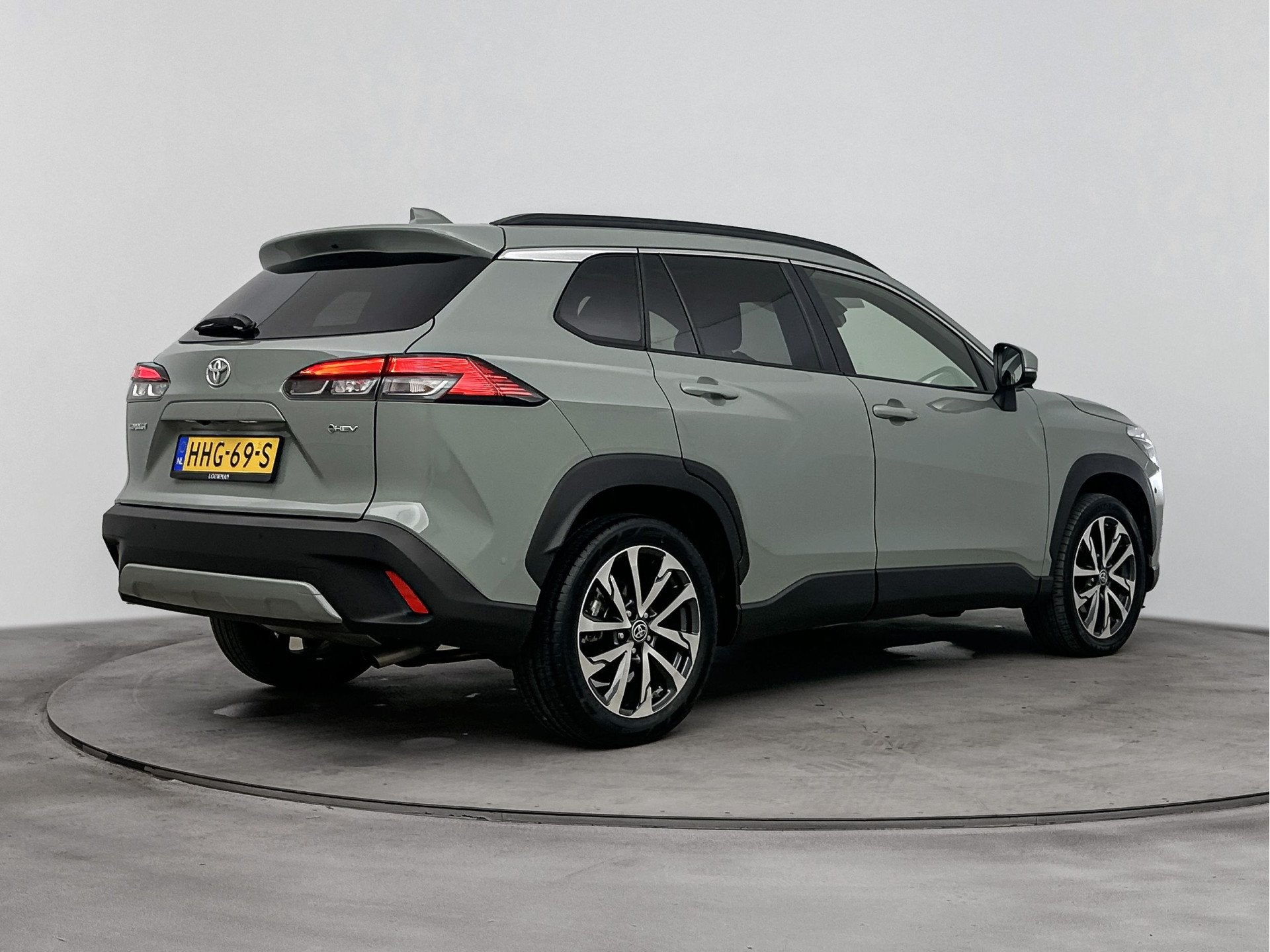 Toyota Corolla Cross Hybrid 200 Executive VOL! | Pano | JBL, 12 maanden, Gebruikt, 4 cilinders, Bedrijf