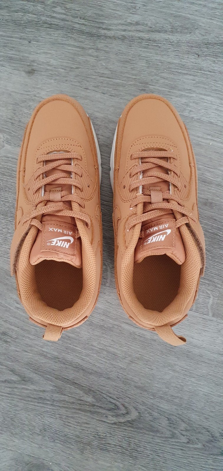 Nike Air Max sneakers maat 34, NIEUW!, Kinderen en Baby's, Kinderkleding | Schoenen en Sokken, Nieuw, Ophalen of Verzenden, Nike air max