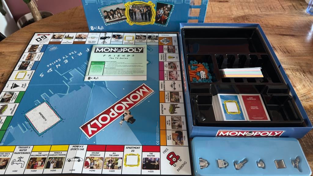 Monopoly Friends Editie - Engels, Compleet, Drie of vier spelers, Ophalen of Verzenden, Zo goed als nieuw
