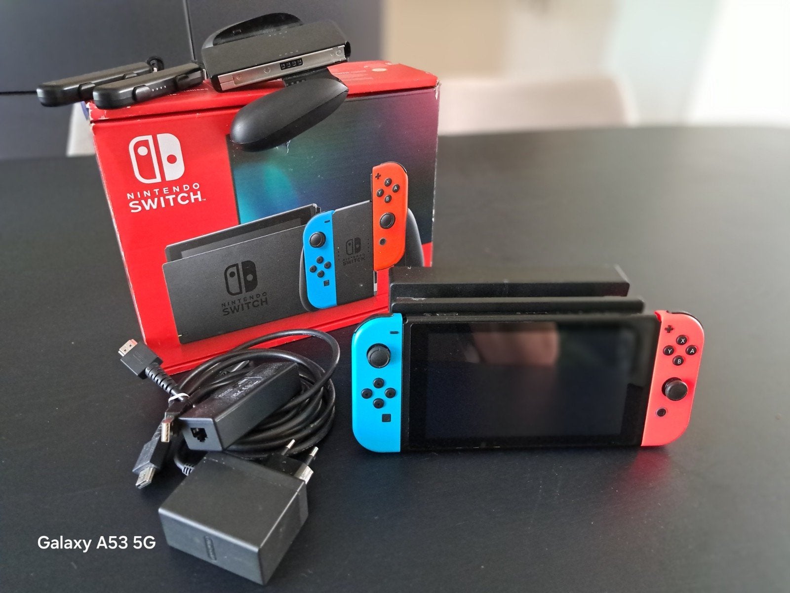 Nintendo Switch, Ophalen of Verzenden, Zo goed als nieuw, Met 1 controller, Switch Original