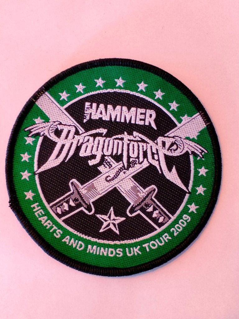 Hammer Dragonforce UK Tour 2009 kleding patch embleem, Verzenden, Zo goed als nieuw, Kleding