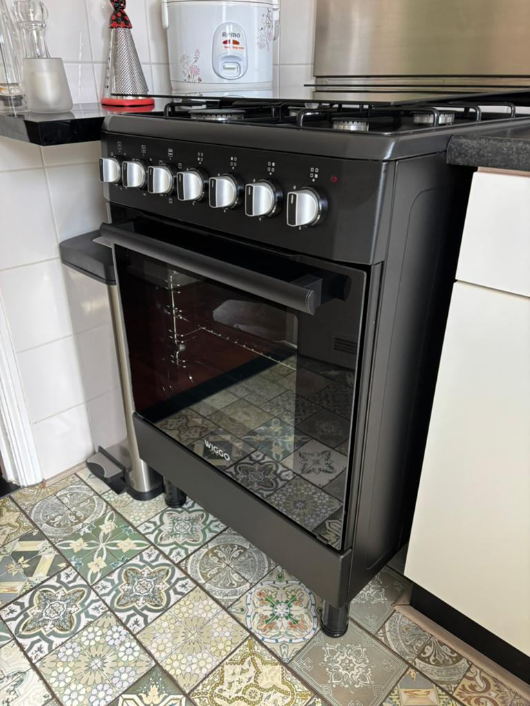 Te Koop Gasfornuis Wiggo met elektrische oven in nieuw staat, Witgoed en Apparatuur, Fornuizen, 60 cm of meer, Zo goed als nieuw