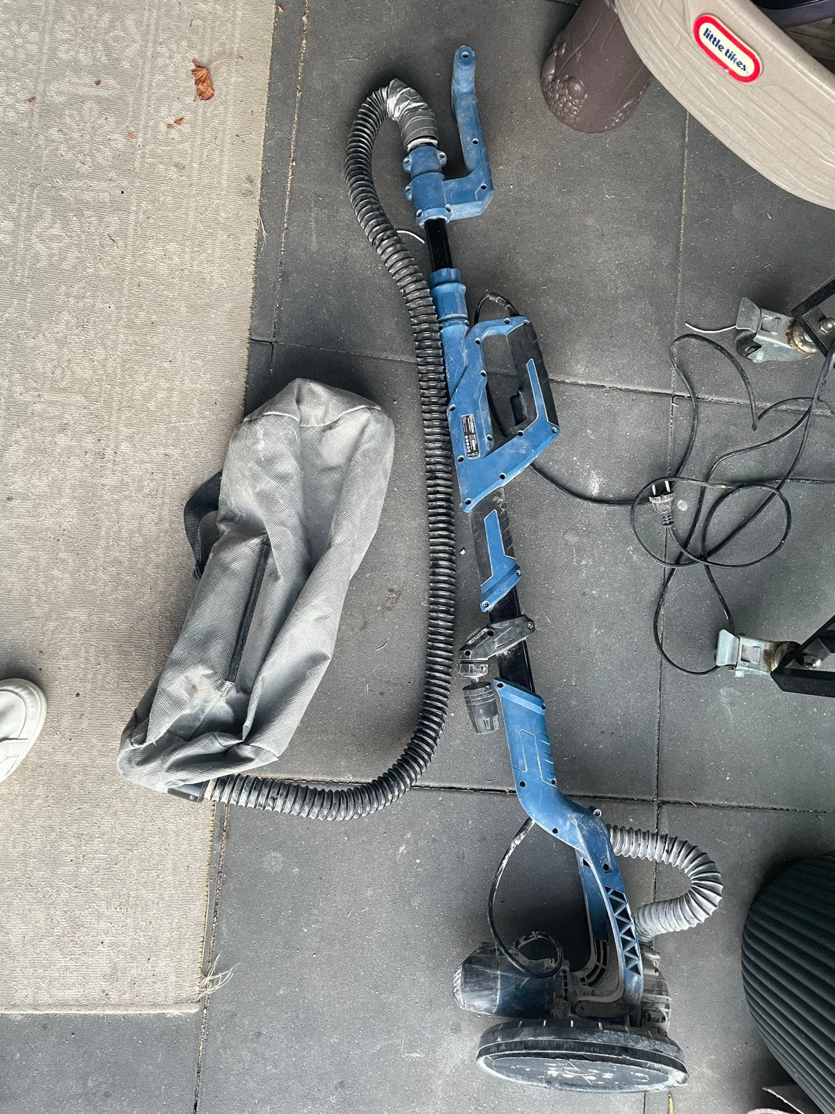 Wandschuurmachine met stofafzuiging, Doe-het-zelf en Verbouw, Ophalen of Verzenden, Gebruikt, 600 tot 1200 watt, Overige typen