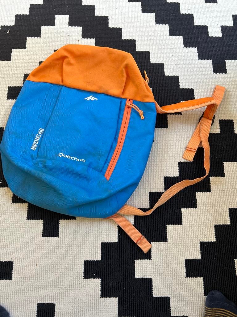 Quechua Arpenaz Kid Kinderrugzak - Blauw/Oranje, Gebruikt, Minder dan 30 cm, Minder dan 25 cm, Ophalen