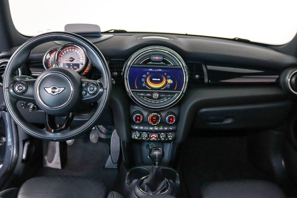 MINI Cooper S Mini 2.0 Chili LED, Lederen bekleding, Head-up, Auto's, Voorwielaandrijving, 1998 cc, Gebruikt, 4 stoelen