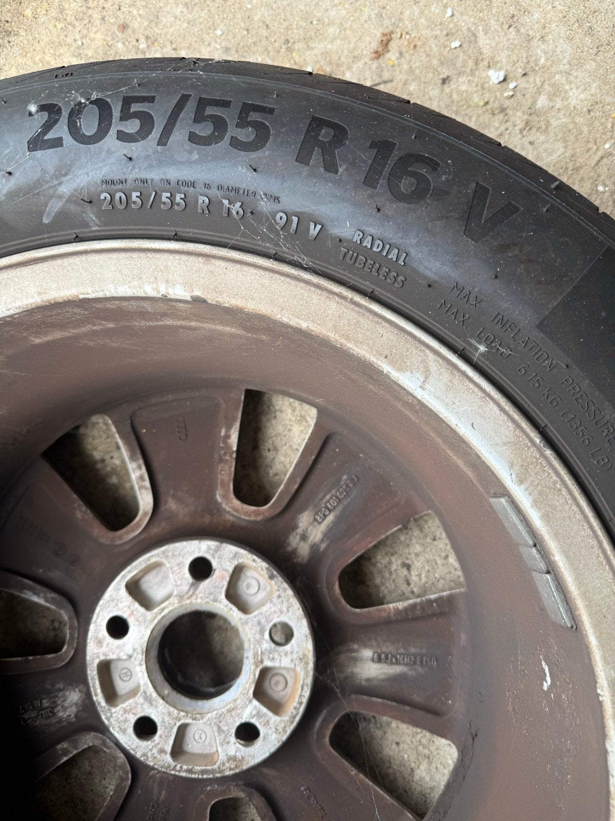 Foto 6 van Set van 4 Continental zomerbanden met velgen 205/55 R16