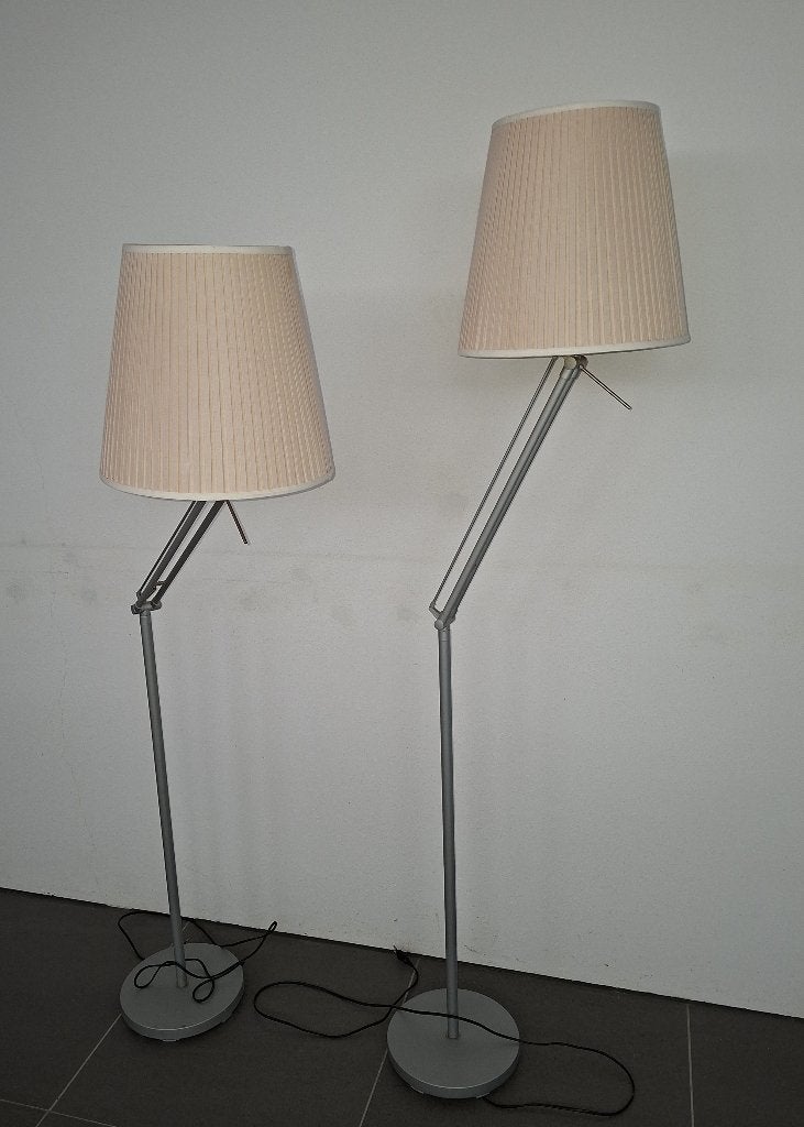 twee IKEA staande lampen, Huis en Inrichting, Lampen | Vloerlampen, Ophalen, Gebruikt, E27 (groot), Metaal