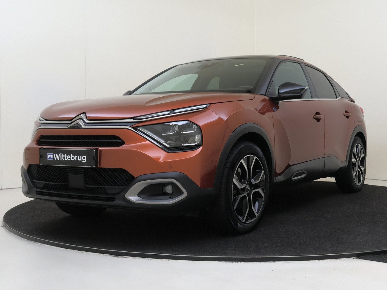 Citroën Ë-C4 Shine 50 kWh | Leder | Massage | Schuifdak |, Auto's, Automaat, 136 pk, Gebruikt, SUV of Terreinwagen