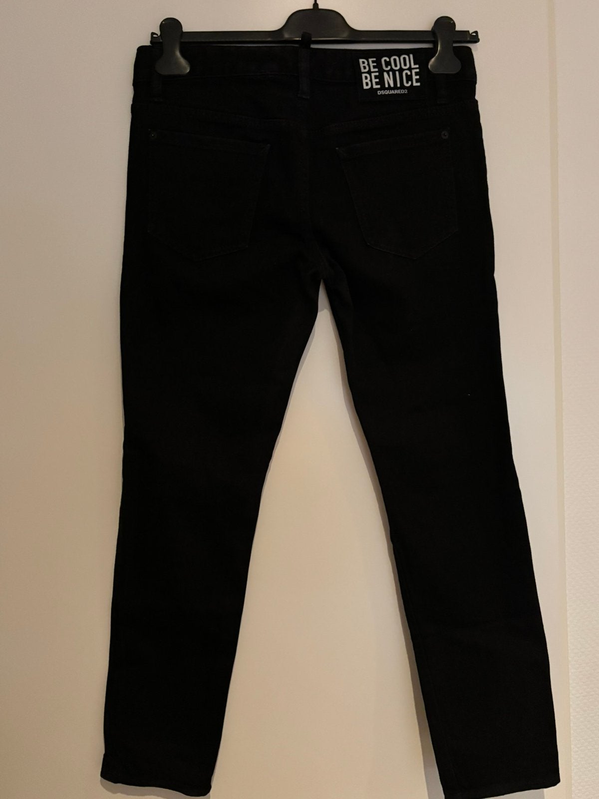 Dsquared2 zwarte jeans maat it 44 nl 40, ., Zwart, Ophalen of Verzenden, Zo goed als nieuw
