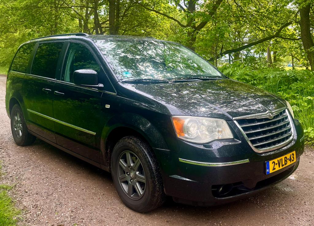 Chrysler Grand-voyager 3.8I V6 FWD LPG STOW&GO, Auto's, Euro 5, Stof, Zwart, 1850 kg