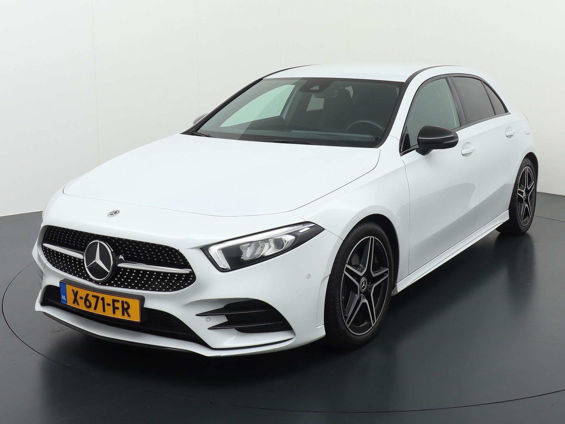 Mercedes-Benz A-Klasse A180 AMG, Auto's, Mercedes-Benz, 136 pk, Gebruikt, 4 cilinders, Wit