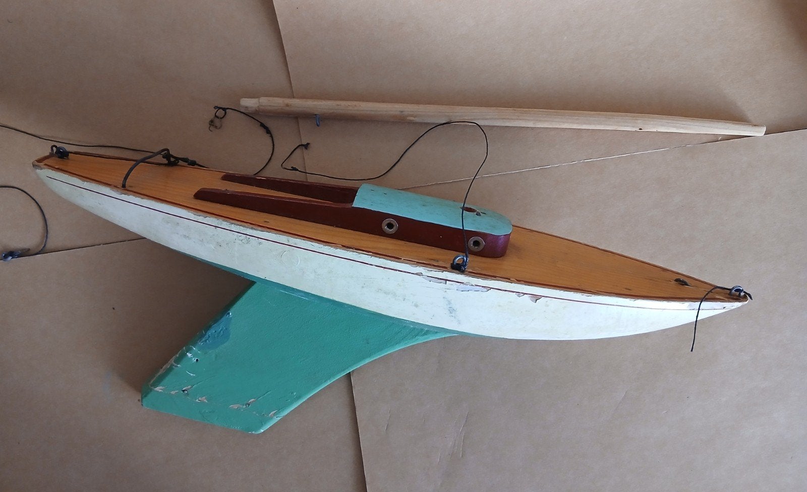 Vintage houten zeilbootje, Antiek en Kunst, Ophalen of Verzenden