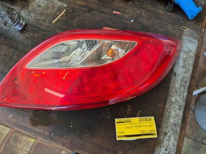 Achterlicht rechts van een Mazda 2, Gebruikt, -, -, Mazda