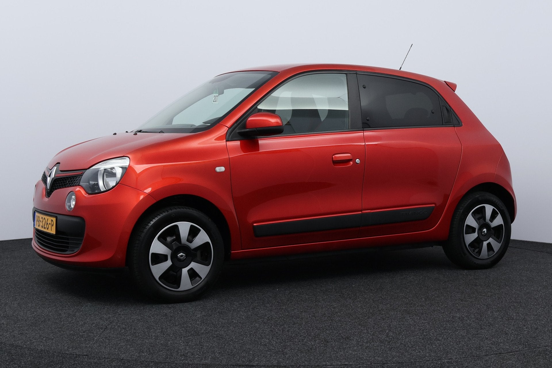 Renault Twingo 1.0 SCe Collection/ Historie!/ Airco/ DAB+/ C, Auto's, Gebruikt, 840 kg, 4 stoelen, Origineel Nederlands