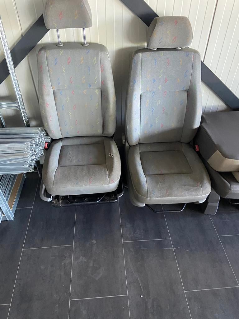 Volkswagen transporter T5 stoelen grijs, Auto-onderdelen, Interieur en Bekleding, Ophalen, Volkswagen