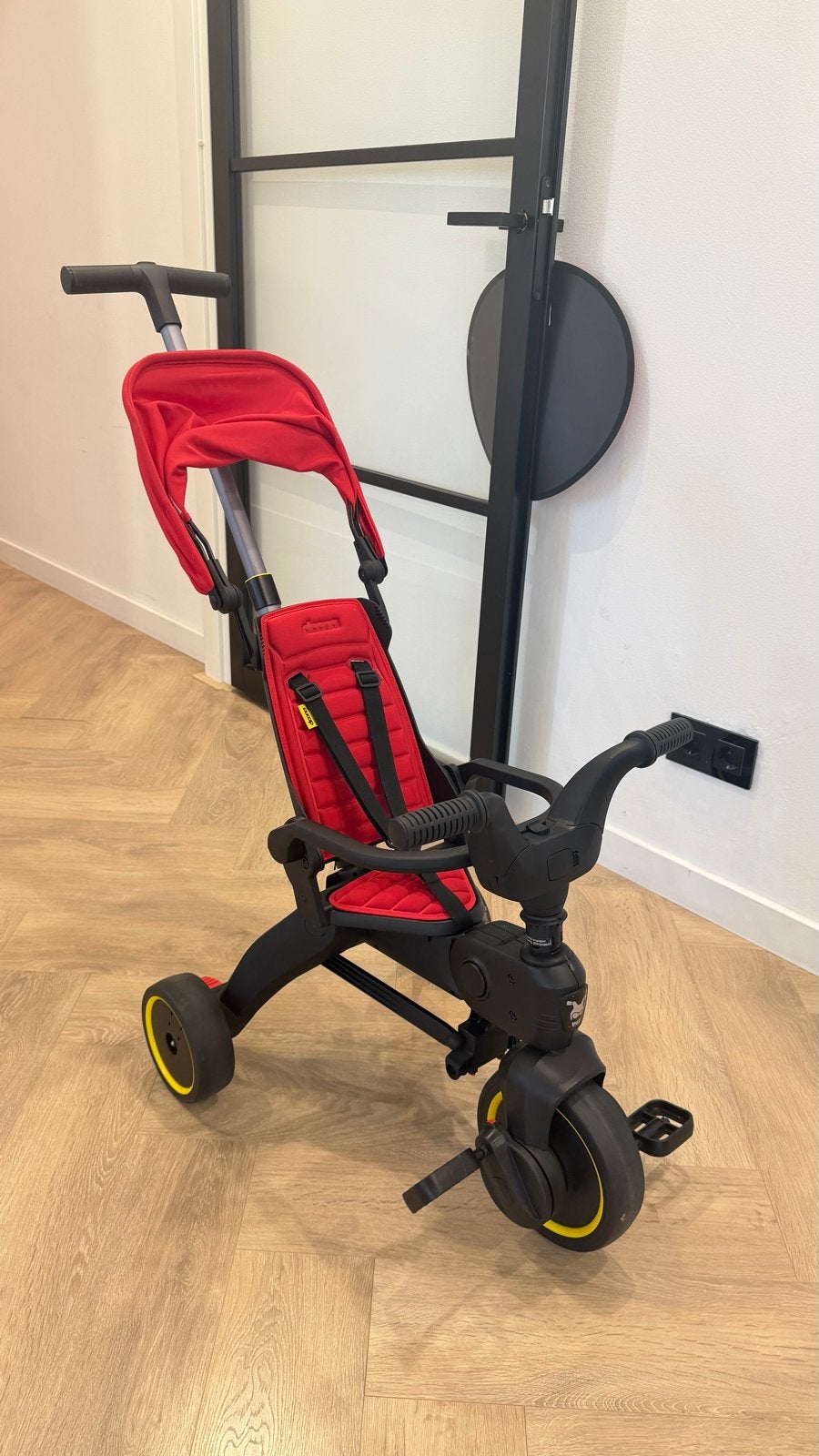 Doona Liki Trike S3 driewieler - Rood, Ophalen, Nieuw, Duwstang