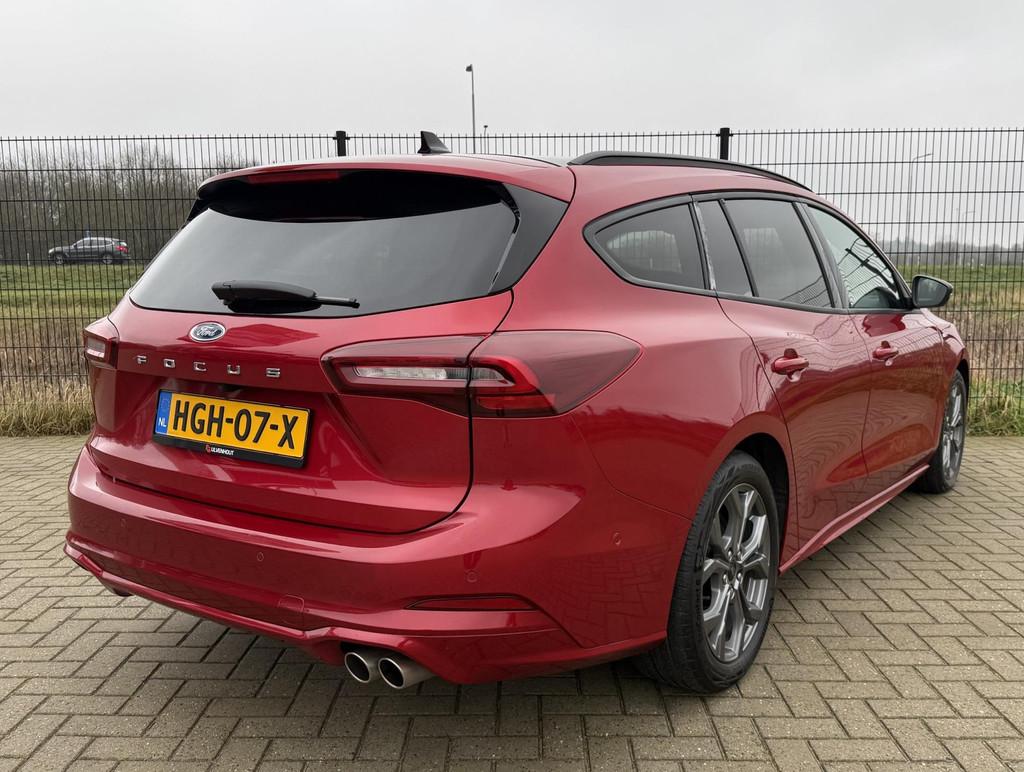 Ford Focus Wagon 1.0 EcoBoost Hybrid ST Line X | PANO | 155P, Stof, Gebruikt, 1436 kg, 155 pk
