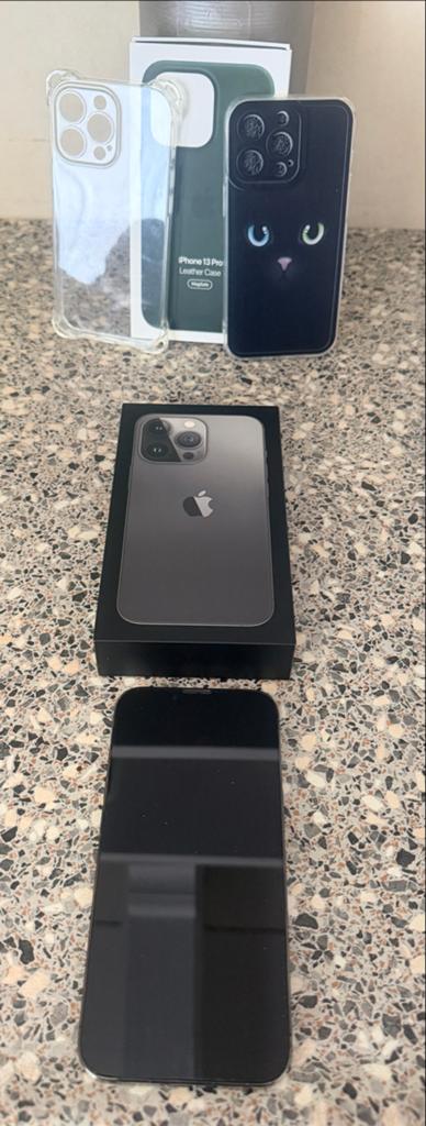 iPhone 13 Pro, iPhone 12 Pro Max, iPhone 8, 128 GB, Ophalen of Verzenden, Zo goed als nieuw, 76 %