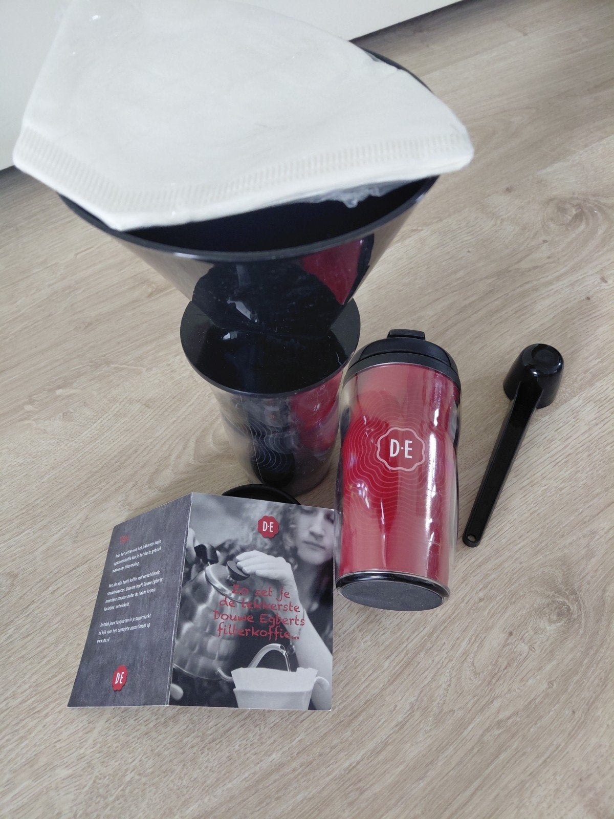 Douwe Egberts Koffiezetset met 2 Thermobekers, Witgoed en Apparatuur, Overige modellen, Nieuw, Gemalen koffie, Ophalen of Verzenden