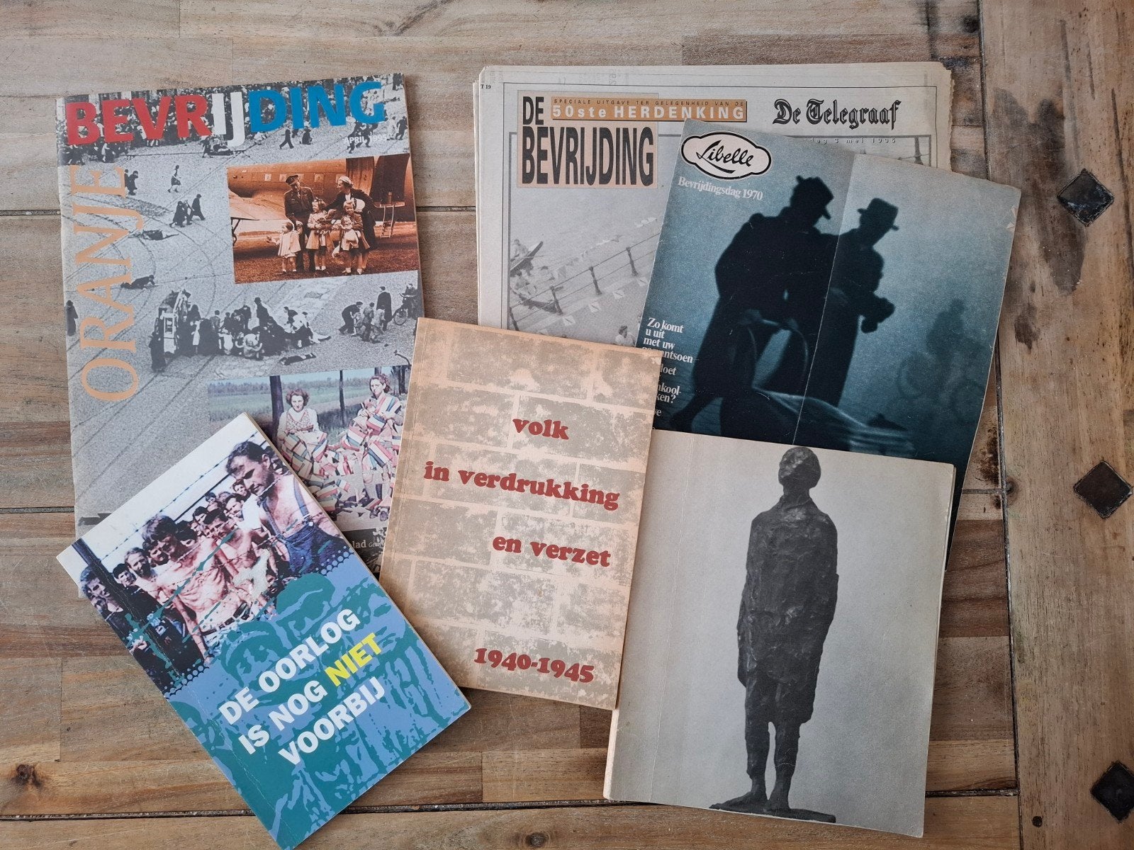 6 boeken over Tweede Wereldoorlog / Bevrijding, Ophalen of Verzenden, Gelezen, Overige typen