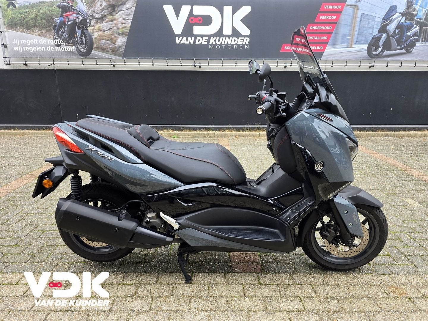YAMAHA X MAX 300 TECH MAX (bj 2022), Scooter, 292 cc, Bedrijf, Onbekend