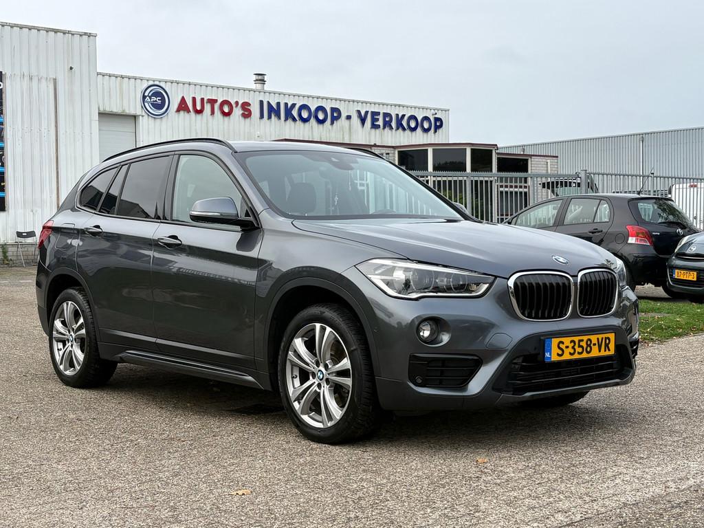 BMW X1 SDrive20i High Executive, Auto's, BMW, 1998 cc, Euro 6, Leder, Bedrijf