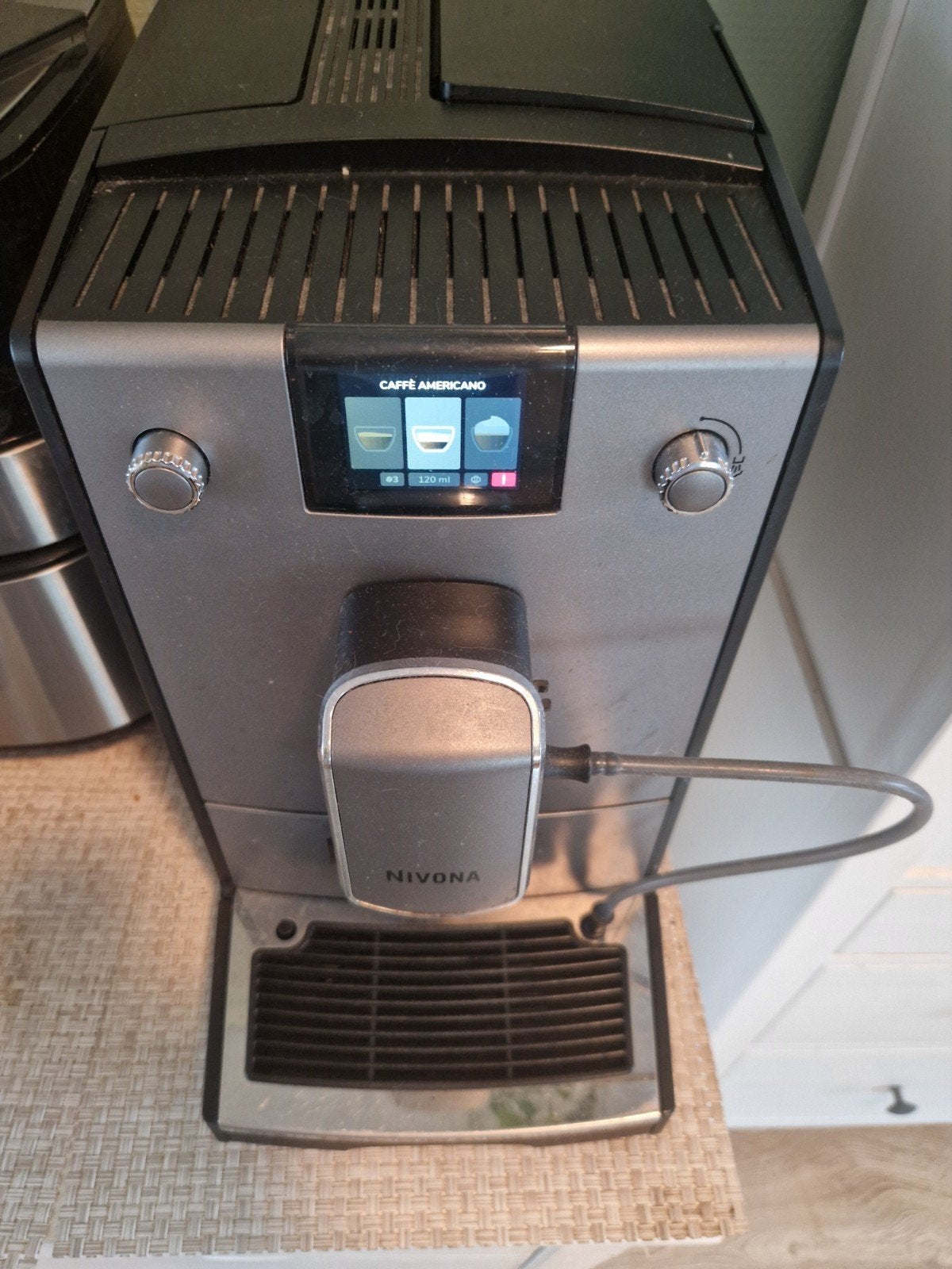 Nivona 695, 10 kopjes of meer, Ophalen of Verzenden, Koffiemachine