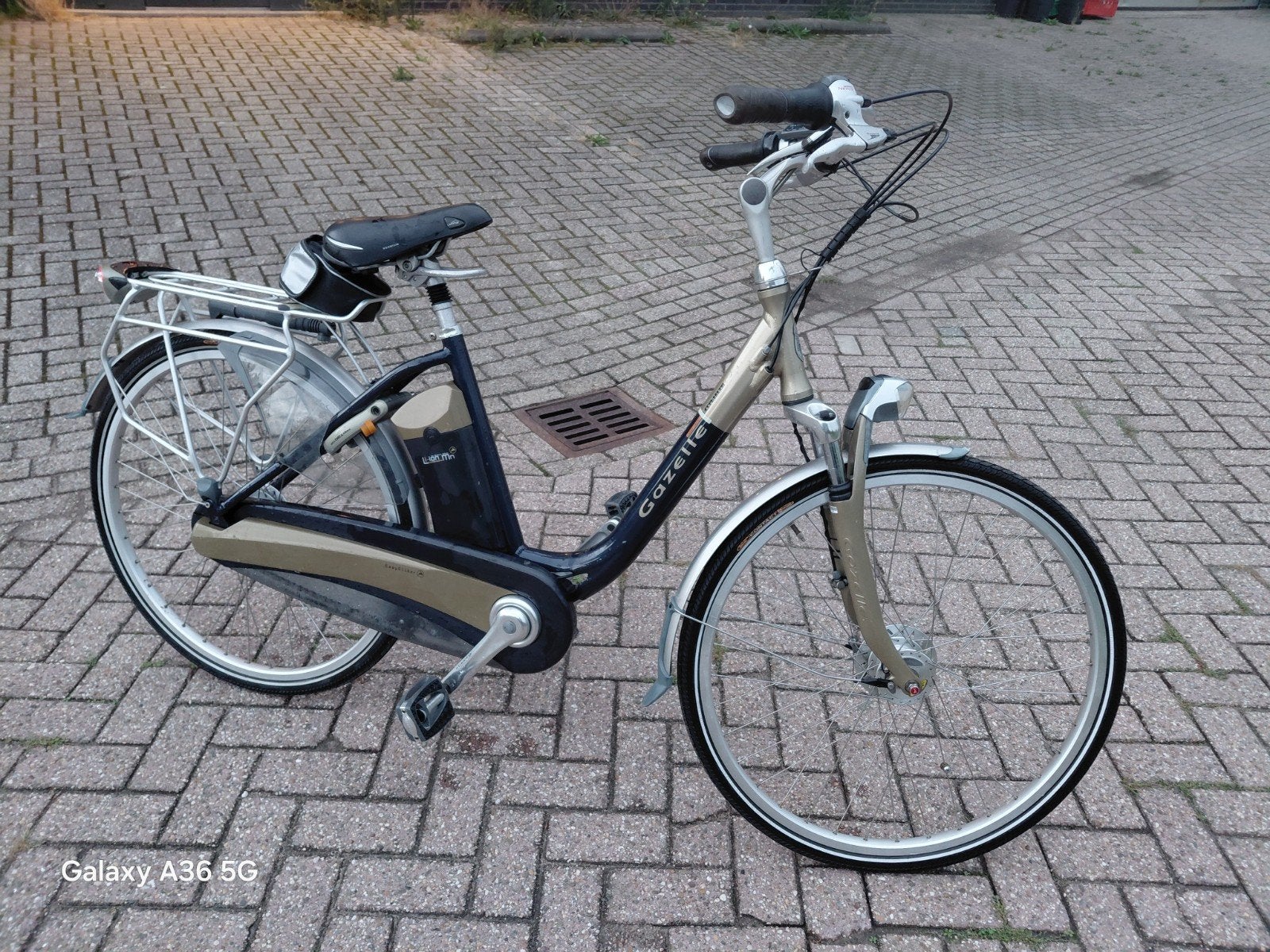 Gazelle elektrische fiets, 8 versnellingen, 156 km, Ophalen, Zo goed als nieuw, 51 tot 55 cm, 50 km per accu of meer