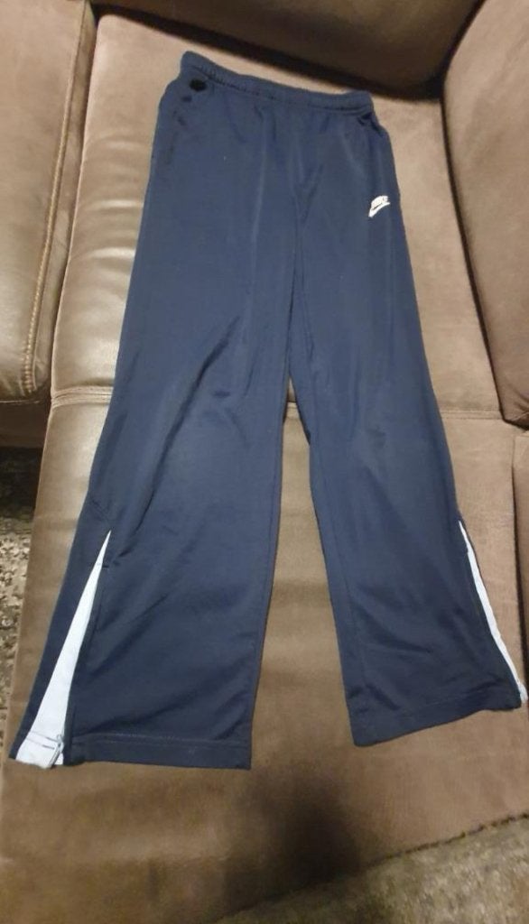 sportbroek, Kinderen en Baby's, Kinderkleding | Maat 140, Ophalen, Sport- of Zwemkleding, Zo goed als nieuw, Nike