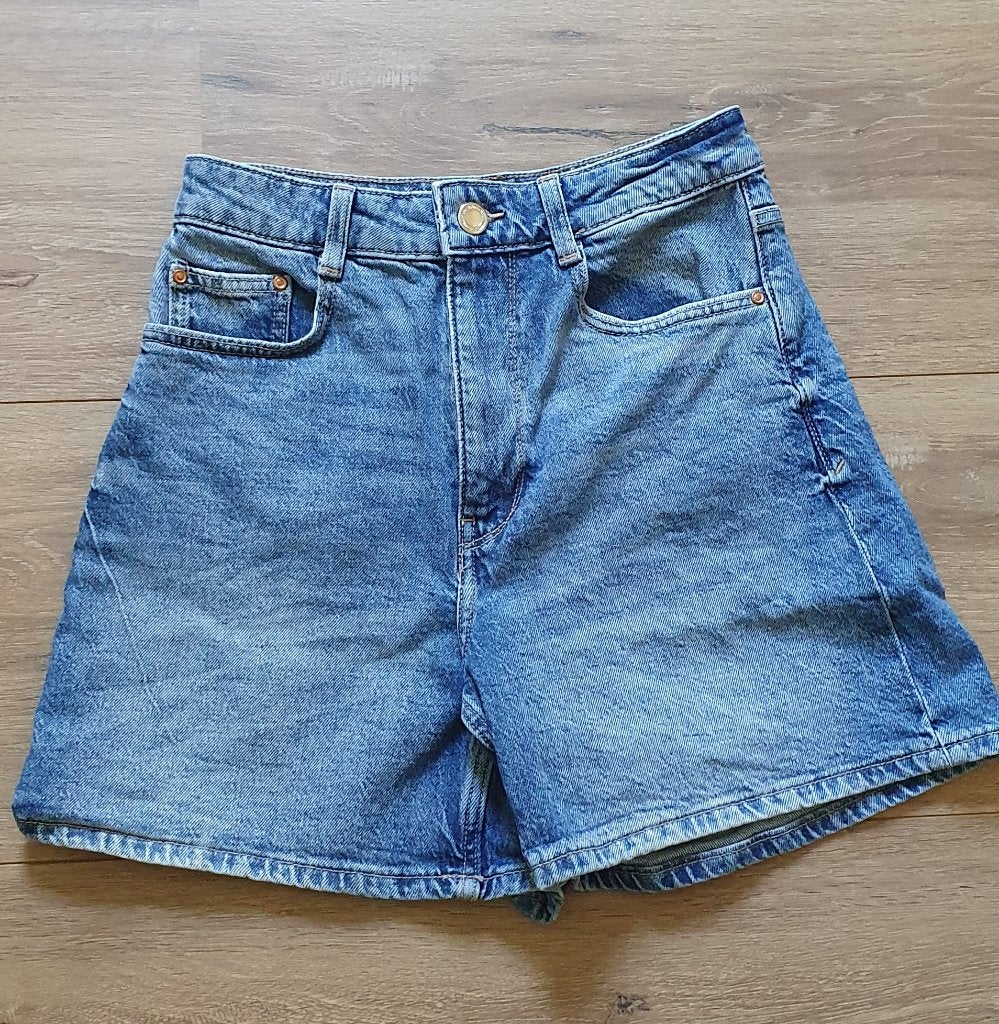 Korte jeans, high waisted, maat 34 van ZARA, Blauw, Zara, Ophalen of Verzenden, Zo goed als nieuw