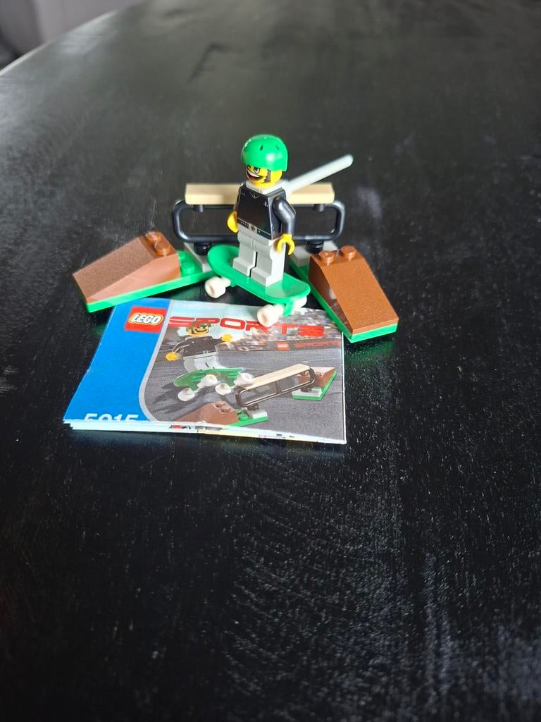 Lego 5015 Sports skateboarder met handleiding, Ophalen of Verzenden, Zo goed als nieuw, Lego