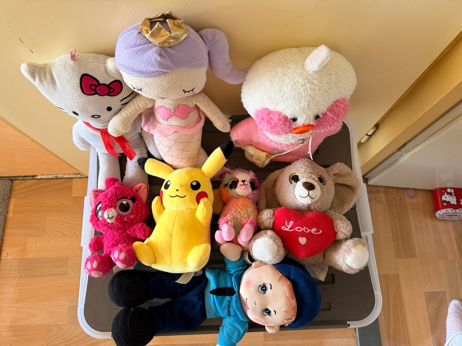 Grote collectie knuffels: Hello Kitty, Pikachu, zeemeermin e, Ophalen, Gebruikt, Overige merken, Overige typen