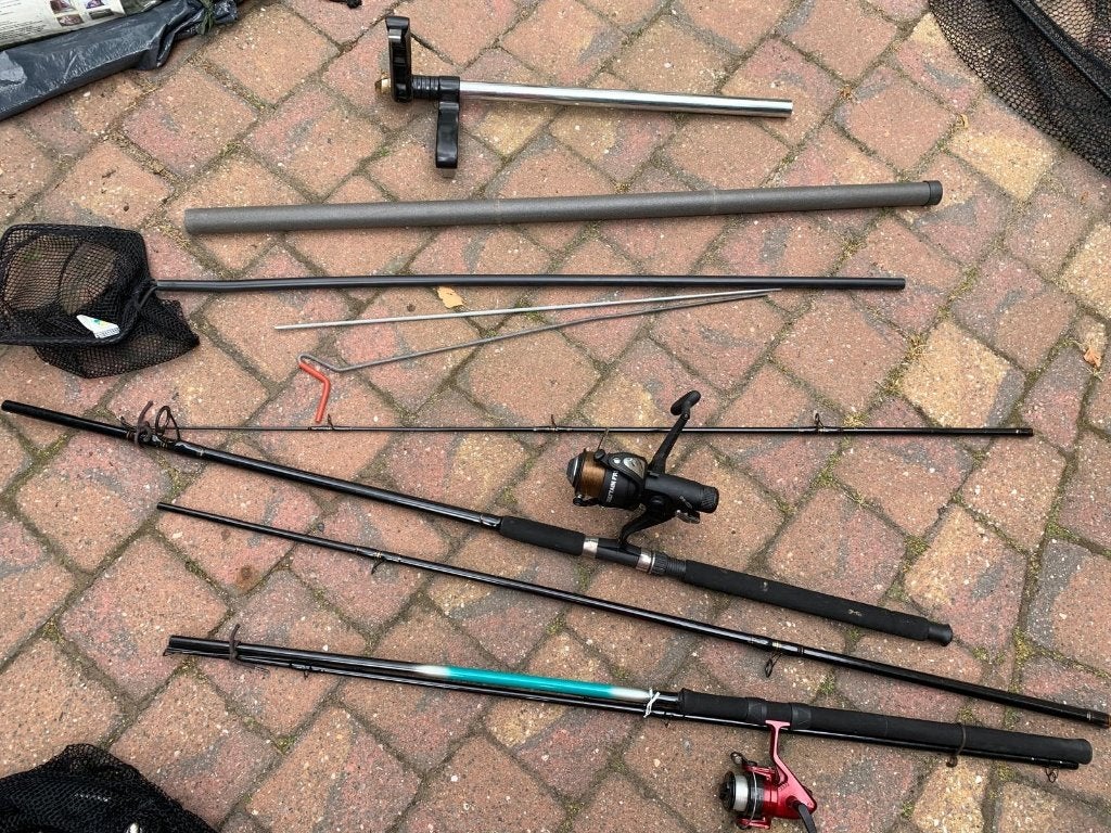 Complete visuitrusting: hengels, molens, netten en meer, Ophalen, Gebruikt, Complete set
