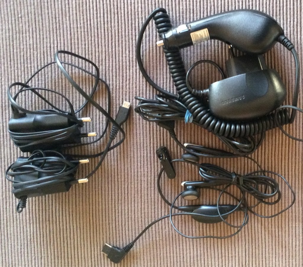 Samsung / Nokia 220v en car-/opladers, handsfree, Ophalen, Gebruikt, Adapter, Nokia