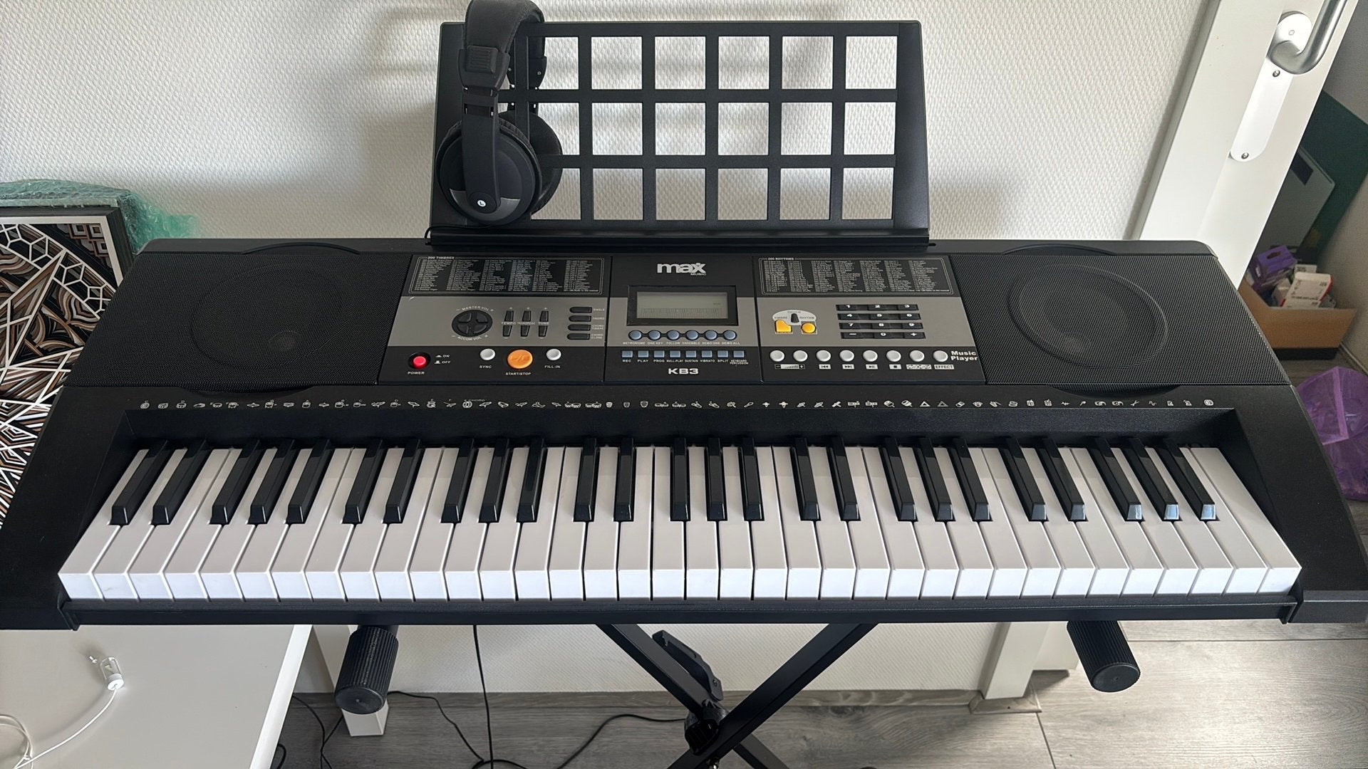 Keyboard Max KB3 zgan met standaard, kruk en hoofdtelefoon, 61 toetsen, Zo goed als nieuw, Met standaard, Ophalen